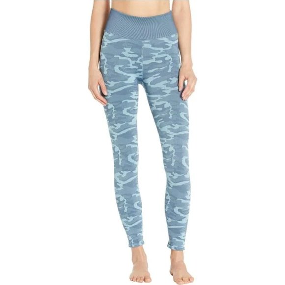 splendid camo leggings